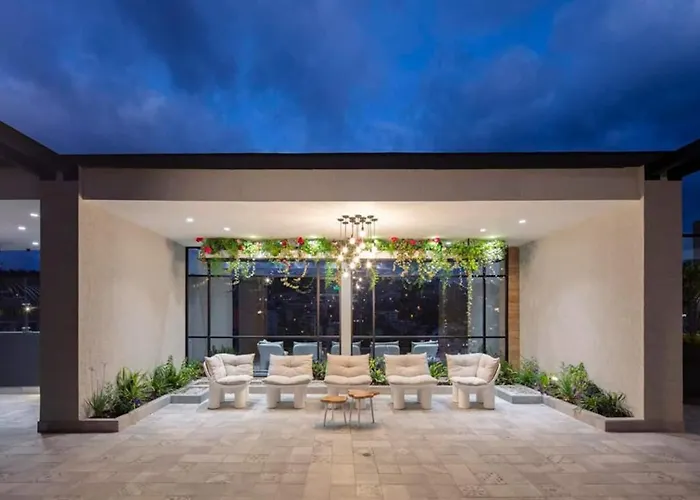 Suite De Lujo Con Piscina Y Spa