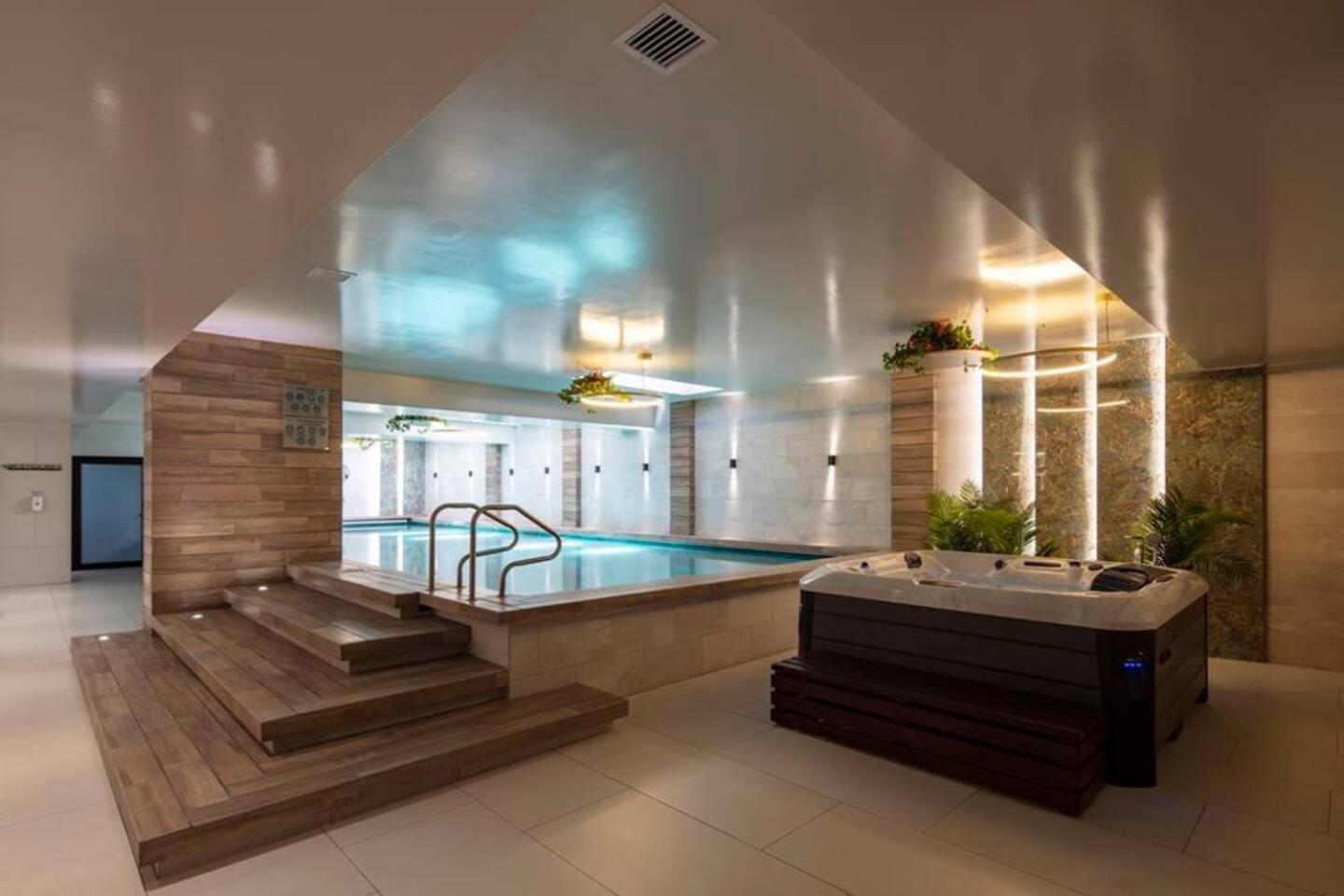 De Lujo Con Piscina Y Apartment *